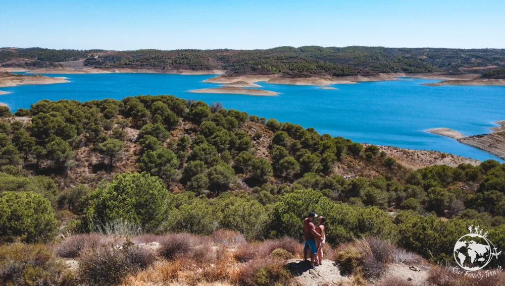 nous-vue-lac-drone-odeleite