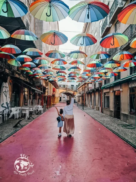 pink-street-lisbonne
